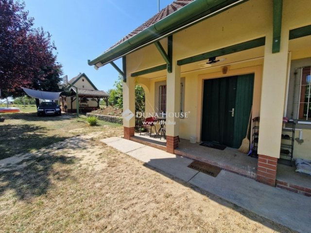Eladó családi ház, Nagykozáron 35.9 M Ft, 2 szobás