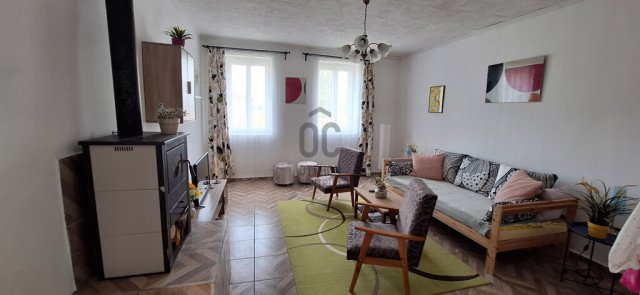 Eladó családi ház, Hahóton 15.7 M Ft, 3 szobás