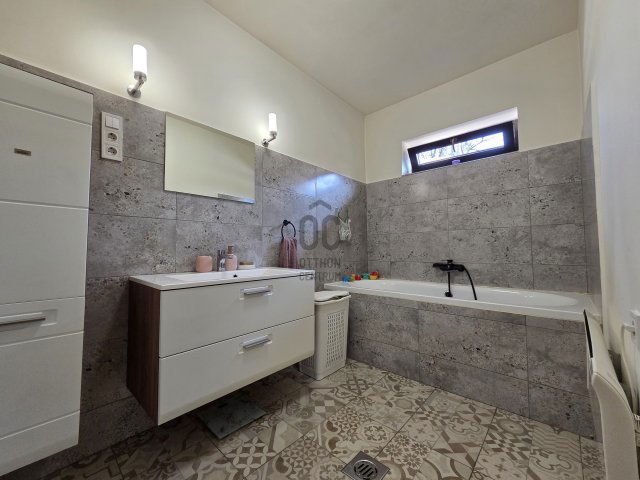 Eladó családi ház, Parádon 31.9 M Ft, 2 szobás