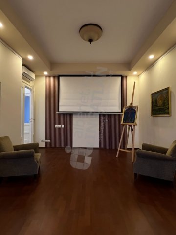 Kiadó téglalakás, albérlet, VII. kerületben, Károly körúton