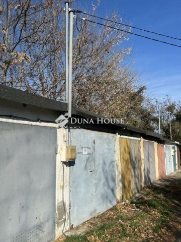 Eladó garázs, Várpalotán 7.5 M Ft / költözzbe.hu