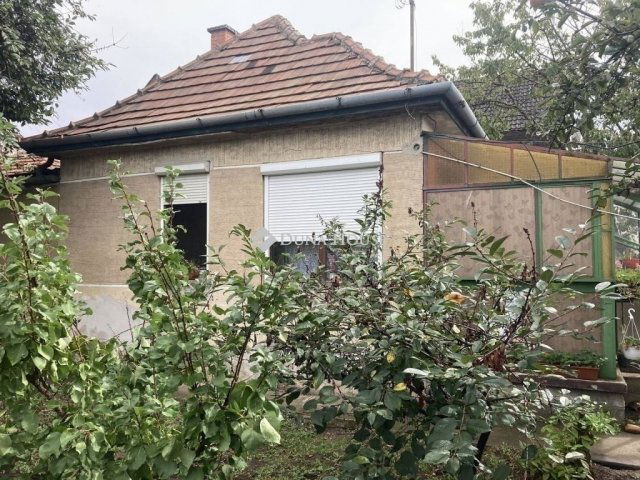 Eladó családi ház, Budapesten, XVII. kerületben 56 M Ft