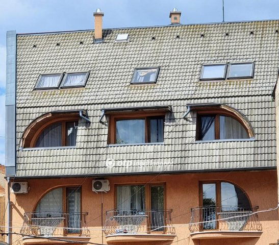 Eladó sorház, Szolnokon 505.9 M Ft, 16 szobás