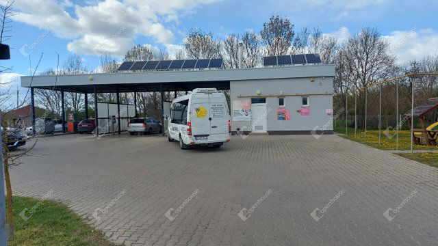 Eladó ipari ingatlan, Orosházán 150 M Ft / költözzbe.hu