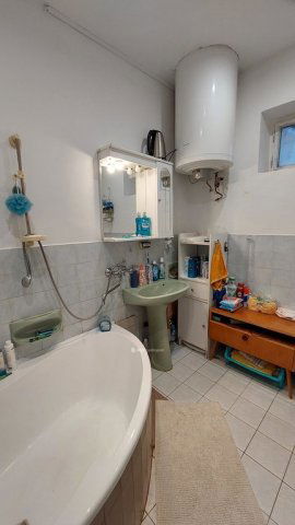 Eladó családi ház, Győrött 69 M Ft, 4 szobás