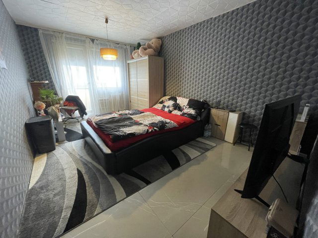 Eladó téglalakás, Nyíregyházán 42.99 M Ft, 2+1 szobás