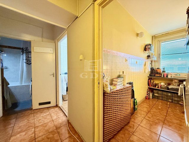 Eladó panellakás, Budapesten, III. kerületben 64.9 M Ft, 2 szobás