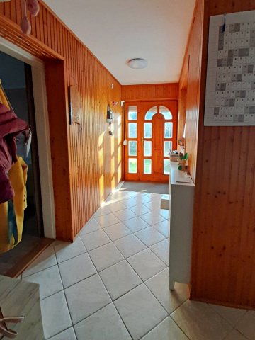 Eladó ipari ingatlan, Békéscsabán 75 M Ft, 4+2 szobás