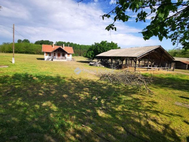Eladó mezogazdasagi ingatlan, Örkényen 110 M Ft, 2 szobás