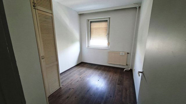 Kiadó panellakás, albérlet, Székesfehérvárott 180 E Ft / hó