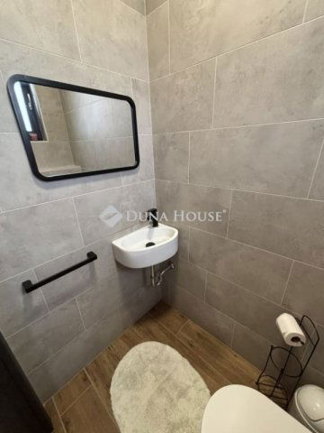 Eladó családi ház, Kecskeméten 124.99 M Ft, 4 szobás