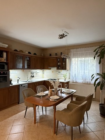 Eladó ikerház, Érden 119 M Ft, 3 szobás / költözzbe.hu