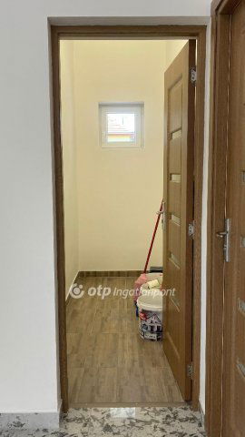 Eladó családi ház, Üllőn 97.5 M Ft, 4 szobás