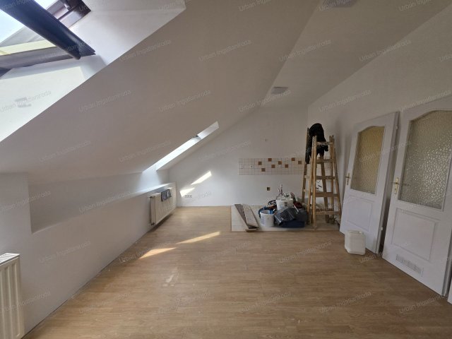 Eladó téglalakás, Budapesten, VIII. kerületben 56.9 M Ft