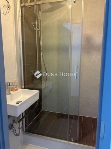 Eladó panellakás, Budapesten, XV. kerületben 82 M Ft, 3+1 szobás