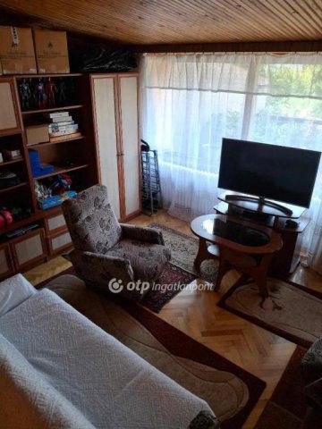 Eladó téglalakás, Zalaegerszegen 52.4 M Ft, 1+2 szobás