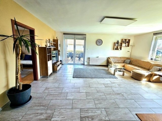 Eladó családi ház, Délegyházán 149.9 M Ft, 5 szobás