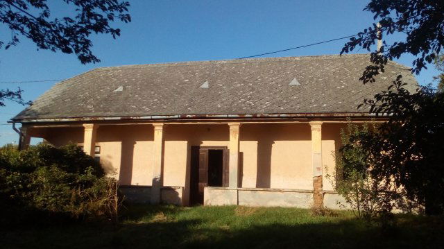 Eladó családi ház, Nemesbikken 4.5 M Ft, 2 szobás