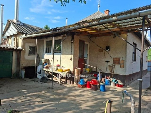 Eladó családi ház, Hajdúböszörményen 48.5 M Ft, 2 szobás