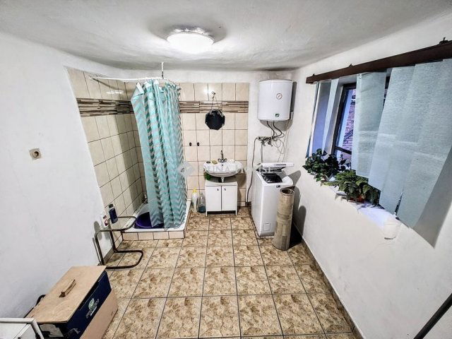 Eladó családi ház, Sándorfalván 29 M Ft, 2 szobás