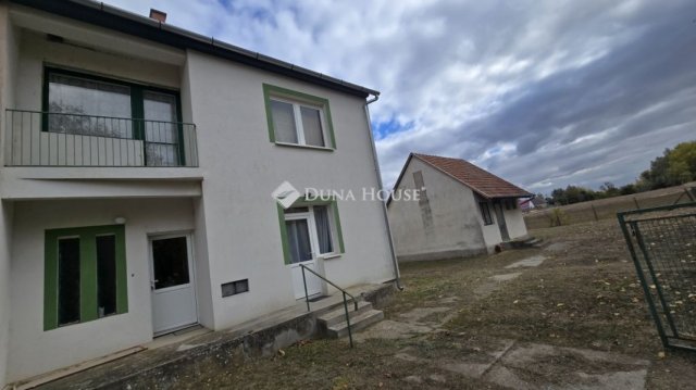 Eladó családi ház, Dávodon 27.49 M Ft, 3 szobás