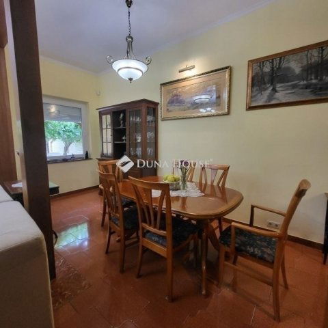 Eladó családi ház, Szegeden 210 M Ft, 6 szobás