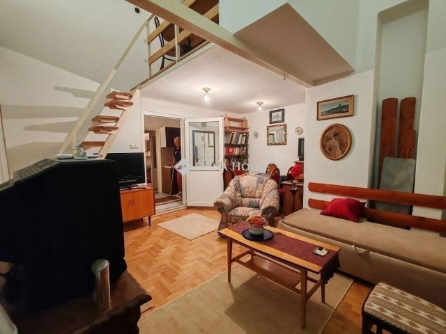 Eladó téglalakás, Budapesten, VI. kerületben 77 M Ft, 2 szobás