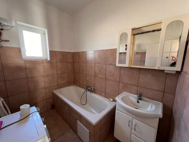 Eladó családi ház, Tiszavasváriban 12.9 M Ft, 1 szobás