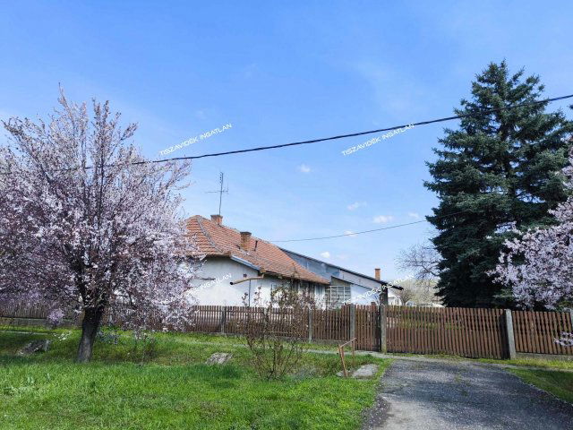 Eladó családi ház, Nagykörűn 16.99 M Ft, 3 szobás