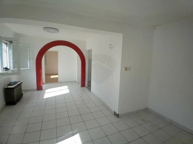 Eladó családi ház, Hatvanban 39.5 M Ft, 2 szobás