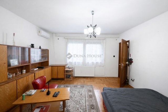 Eladó családi ház, Budapesten, XX. kerületben 85 M Ft, 2 szobás