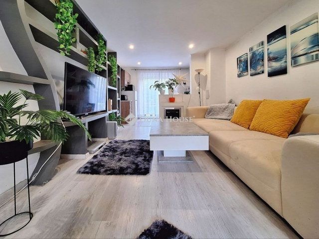 Eladó családi ház, Győrött 36.9 M Ft, 3 szobás