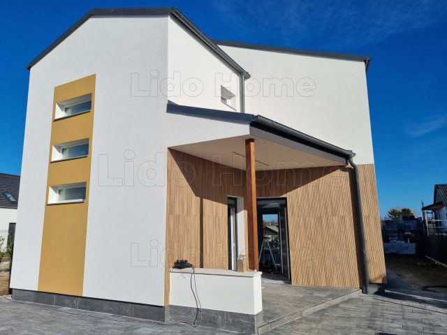 Eladó téglalakás, Siófokon 105.475 M Ft, 3 szobás