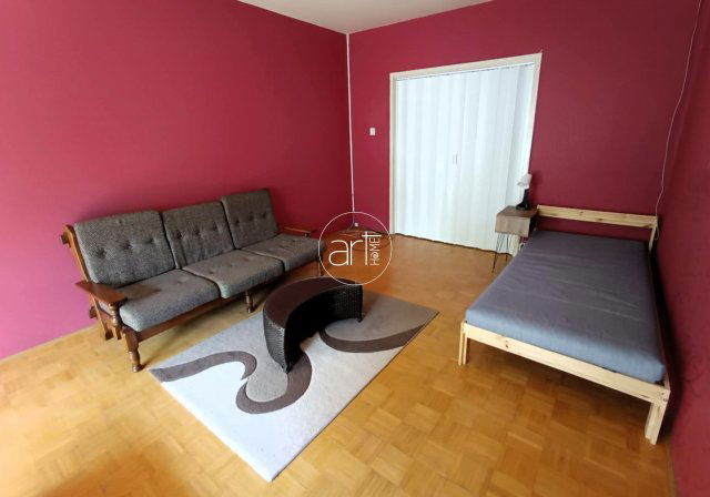 Kiadó panellakás, albérlet, Szegeden 190 E Ft / hó, 1+2 szobás