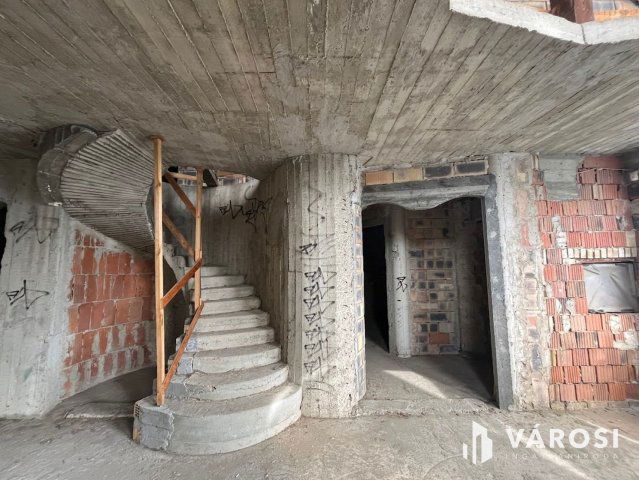 Eladó családi ház, Debrecenben 119.9 M Ft, 6 szobás