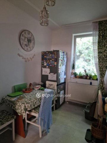 Eladó téglalakás, Balatonfűzfőn 45 M Ft, 2 szobás