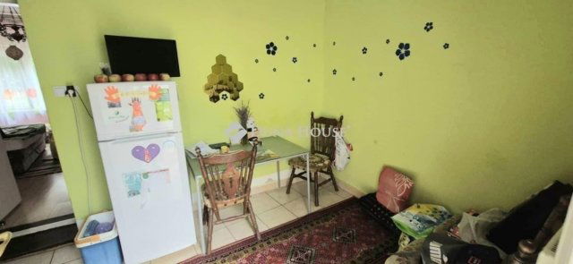 Eladó családi ház, Szegeden 55.9 M Ft, 1 szobás