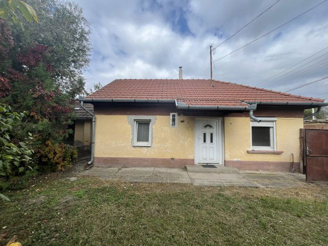 Eladó családi ház, Albertirsán 24.99 M Ft, 1 szobás