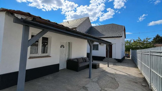 Eladó családi ház, Budapesten, XV. kerületben 102 M Ft, 3 szobás