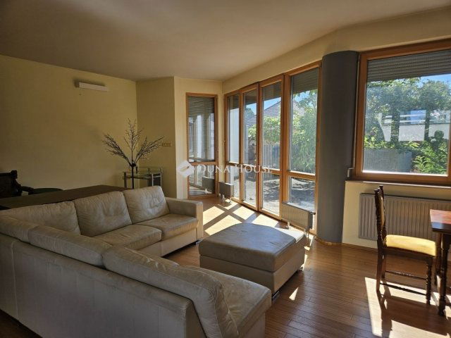 Eladó családi ház, Hajdúszoboszlón 150 M Ft, 5 szobás