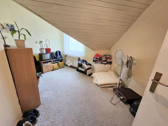 Eladó ikerház, Budapesten, XVIII. kerületben 100 M Ft, 4 szobás