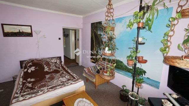 Eladó családi ház, Zalaegerszegen 44.99 M Ft, 2 szobás
