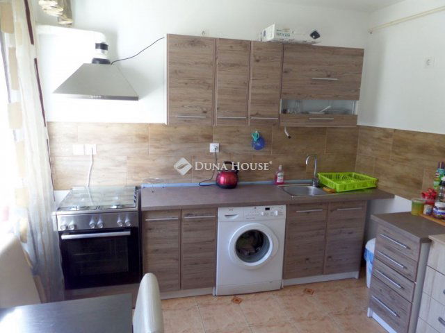 Eladó téglalakás, Nyíregyházán, Közép utcában 46.9 M Ft