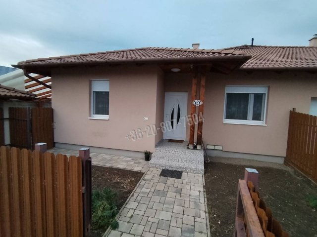 Eladó ikerház, Ostoroson 85 M Ft, 5 szobás / költözzbe.hu