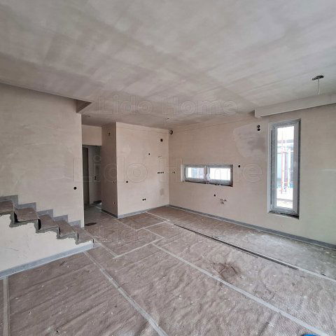 Eladó téglalakás, Siófokon 209 M Ft, 5 szobás