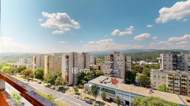 Eladó panellakás, Miskolcon 26.9 M Ft, 2 szobás