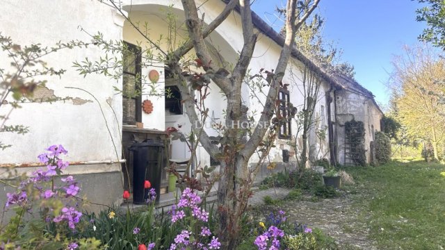 Eladó családi ház, Szombathelyen 35 M Ft, 2 szobás