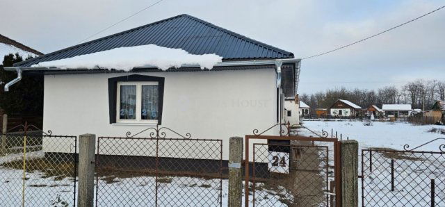 Eladó családi ház, Farmoson 39.9 M Ft, 3 szobás