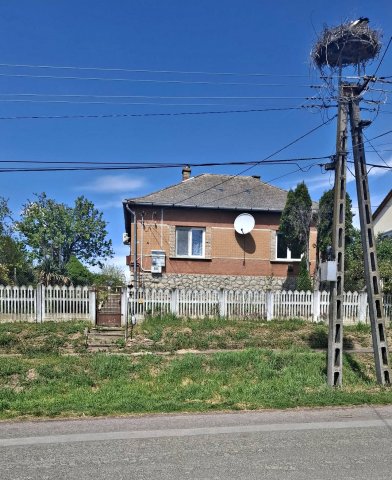 Eladó családi ház, Csomában 17.5 M Ft, 3 szobás