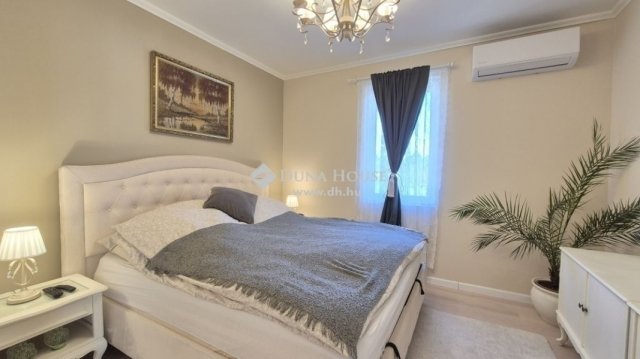 Eladó családi ház, Kecskeméten 95 M Ft, 4 szobás